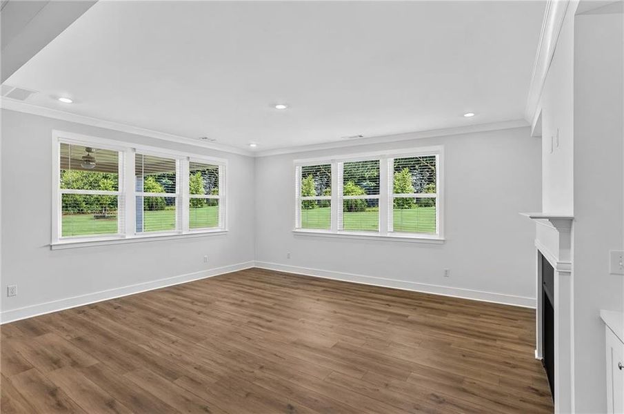 Spacious, unfurnished interior of a new home in Estates at Yellow Creek, Cumming (Image 27).