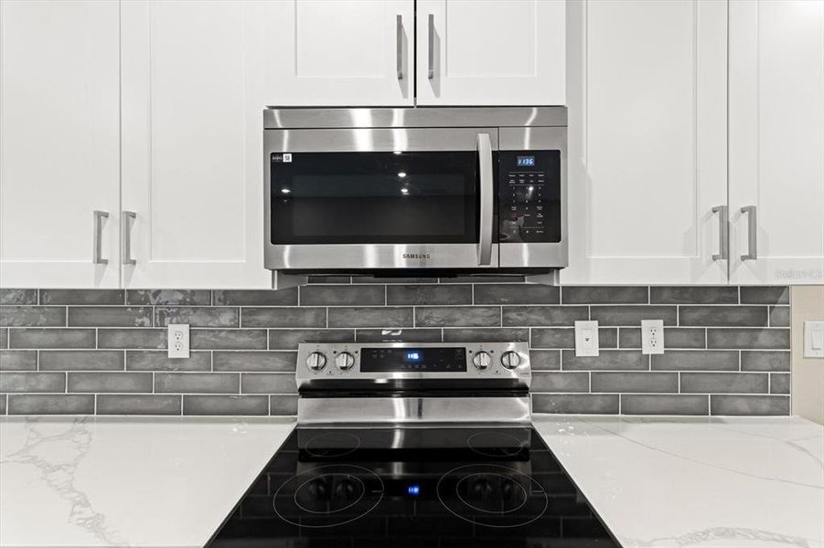 Furnished interior view inside a new home in , Ocala (Image 9).