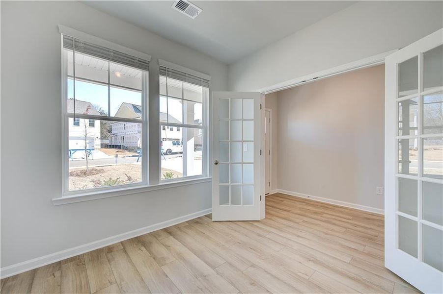 Spacious, unfurnished interior of a new home in Burchwood, Stockbridge (Image 11).