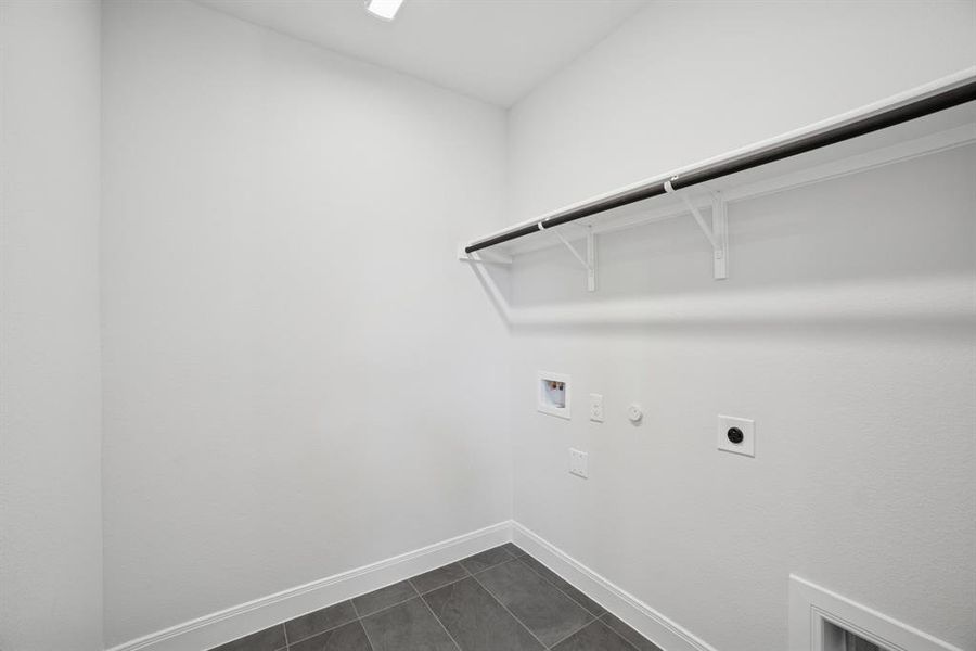 Spacious, unfurnished interior of a new home in Karis - Village Series, Crowley (Image 22). Spacious, unfurnished interior of a new home in Karis - Village Series, Crowley (Image 22).