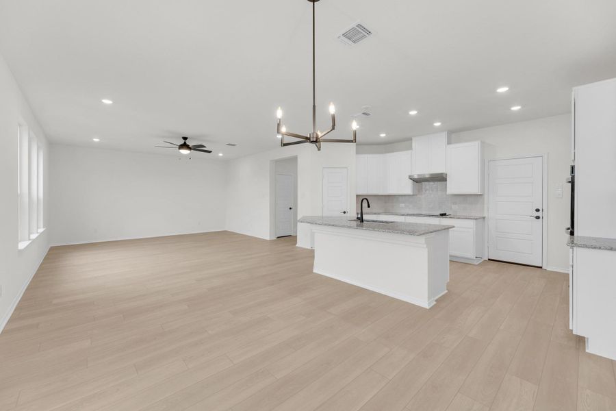 Furnished interior view inside a new home in Overlook Ranch, Georgetown (Image 10).