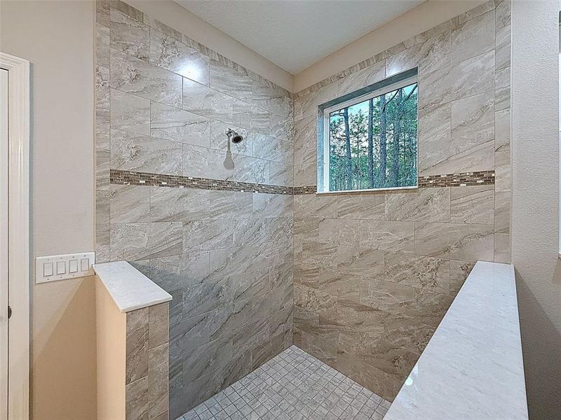 Image 34 of a home in .