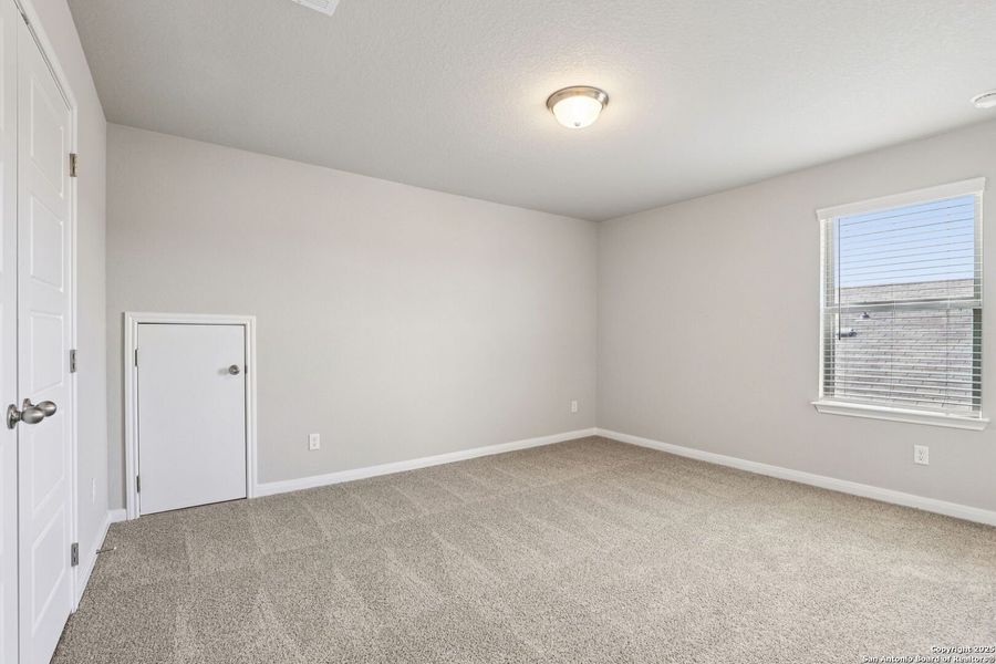 Spacious, unfurnished interior of a new home in Legendary Trails - Classic Series, Cibolo (Image 35). Spacious, unfurnished interior of a new home in Legendary Trails - Classic Series, Cibolo (Image 35).