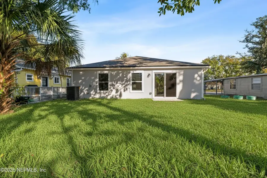 Exterior details and patio area of a home in , Jacksonville (Image 3).