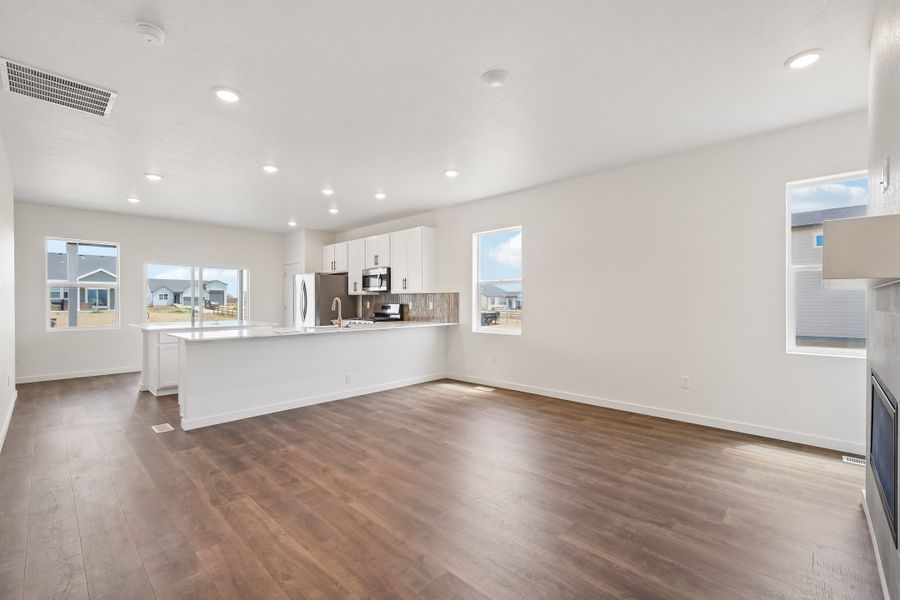 Spacious, unfurnished interior of a new home in Hudson Hills, Hudson (Image 22). Spacious, unfurnished interior of a new home in Hudson Hills, Hudson (Image 22).