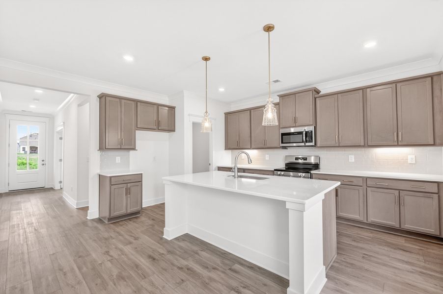 *Photo is of example home. Selections & Finishes may vary. *Photo is of example home. Selections & Finishes may vary.