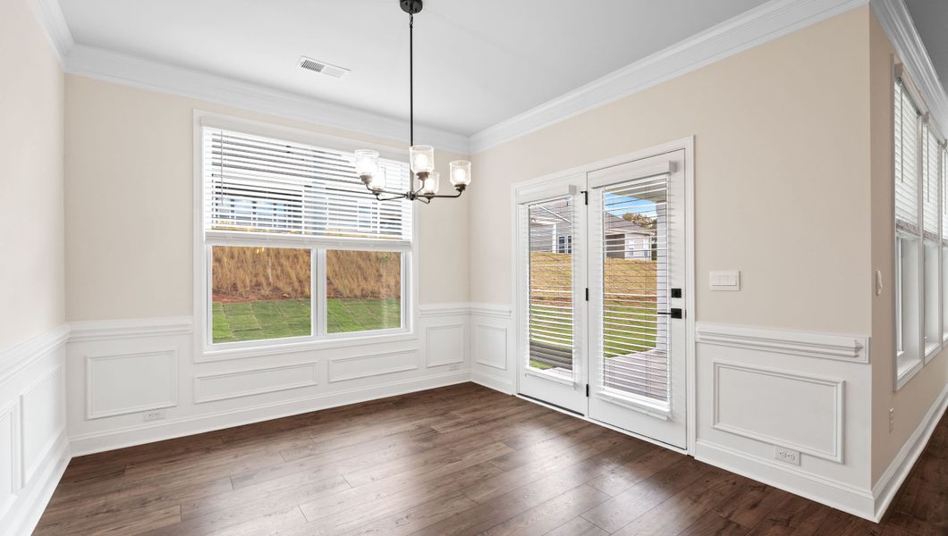 Representative unfurnished interior of a home built from the ROBINSON by D.R. Horton in Seven Oaks, Greenwood (Image 18).