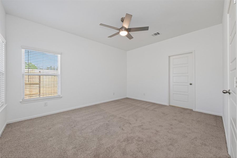 Spacious, unfurnished interior of a new home in Enclave at Willis, Willis (Image 29).