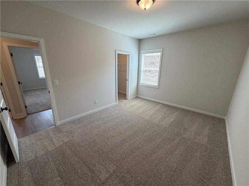 Spacious, unfurnished interior of a new home in Pinecrest Ridge, Dacula (Image 52).