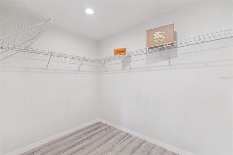 Spacious, unfurnished interior of a new home in , Orange City (Image 20).