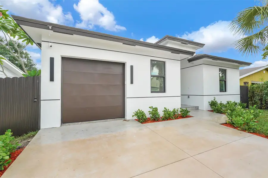 79-web-or-mls-DSC00466 79-web-or-mls-DSC00466