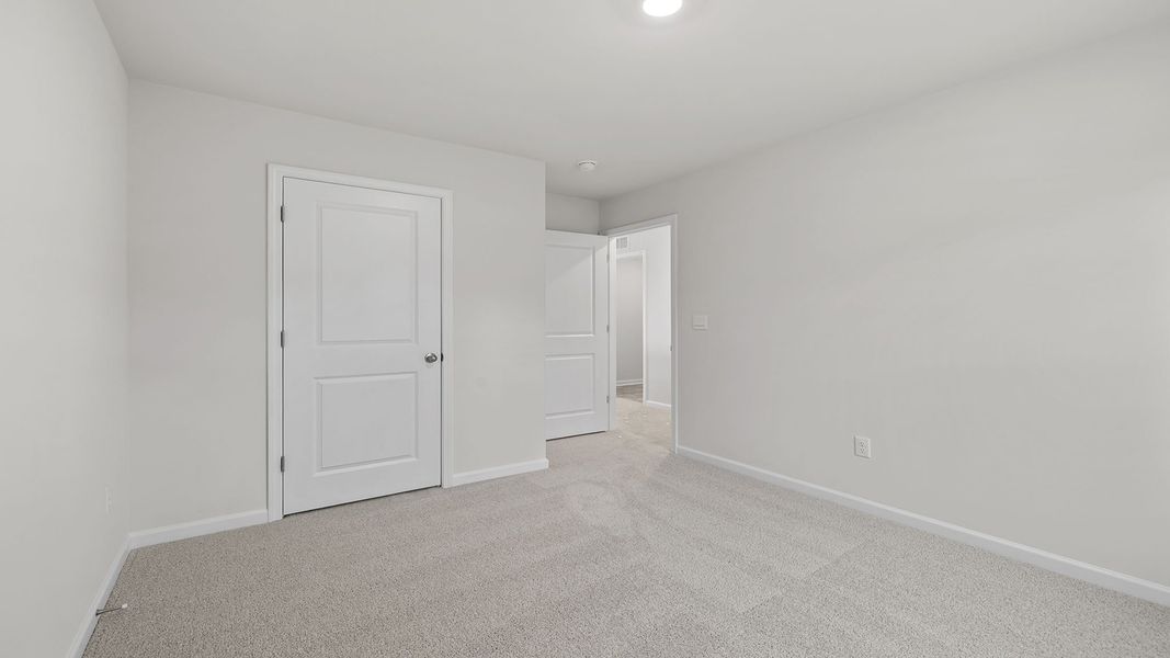 Spacious, unfurnished interior of a new home in Harrier Point, Woodruff (Image 25).