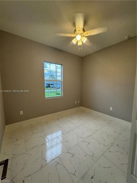 Spacious, unfurnished interior of a new home in , Lehigh Acres (Image 14).