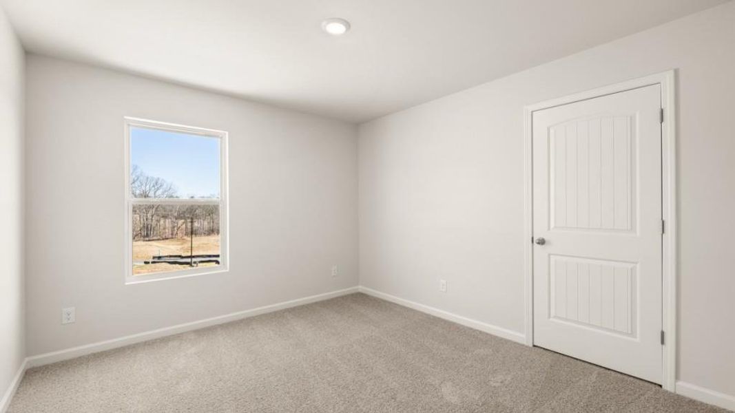 Spacious, unfurnished interior of a new home in Sheffield Highlands, Dallas (Image 20).