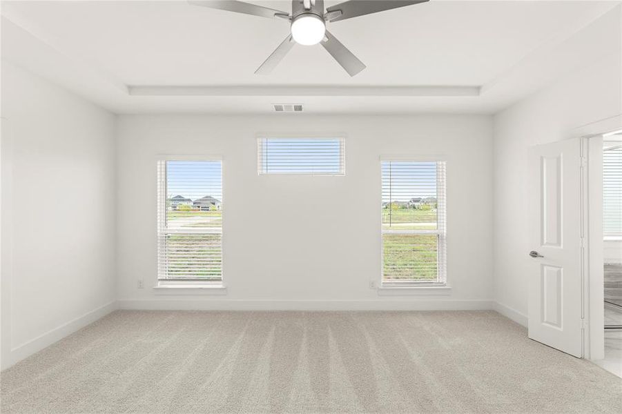 Spacious, unfurnished interior of a new home in Villages of Creekwood, Frisco (Image 13). Spacious, unfurnished interior of a new home in Villages of Creekwood, Frisco (Image 13).