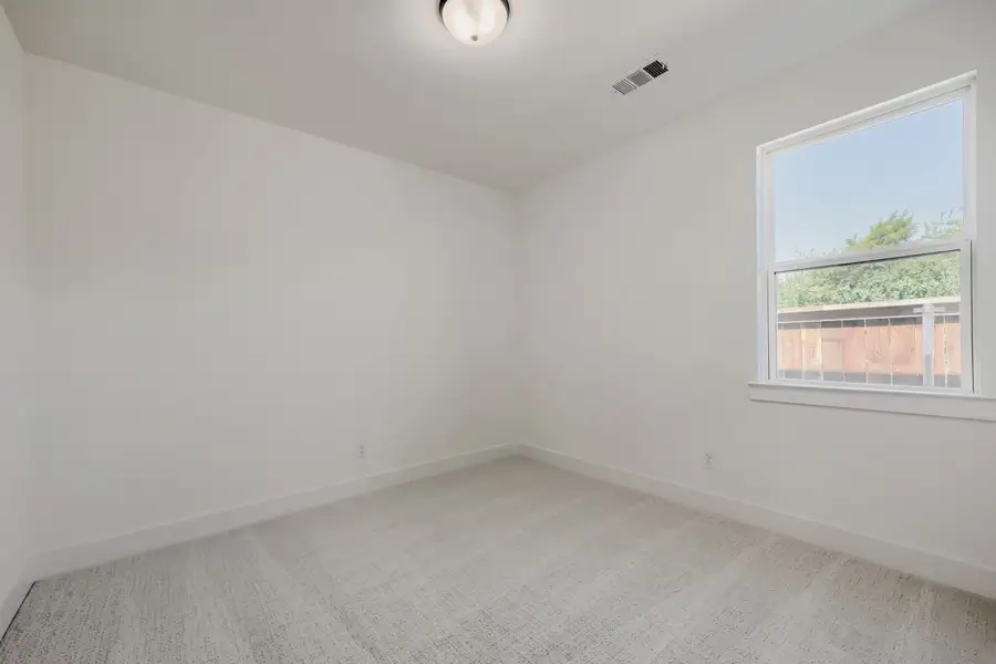 501 Splitrock - Bedroom