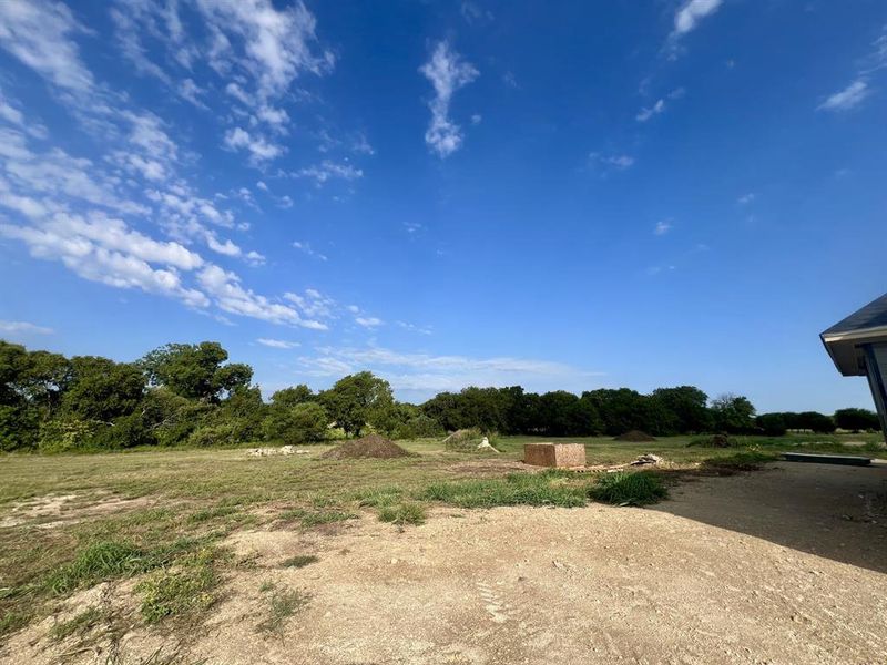 No backyard neighbors!