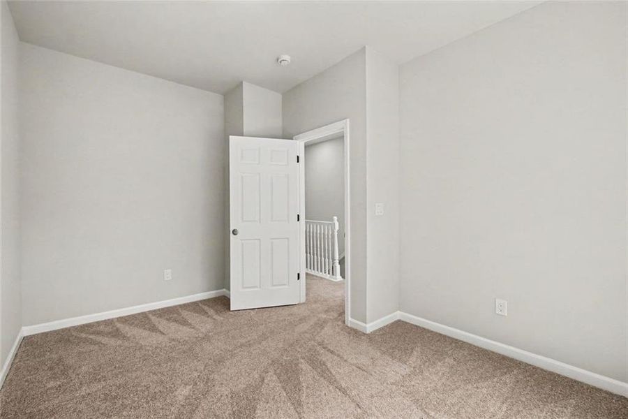 Spacious, unfurnished interior of a new home in , Gainesville (Image 27).