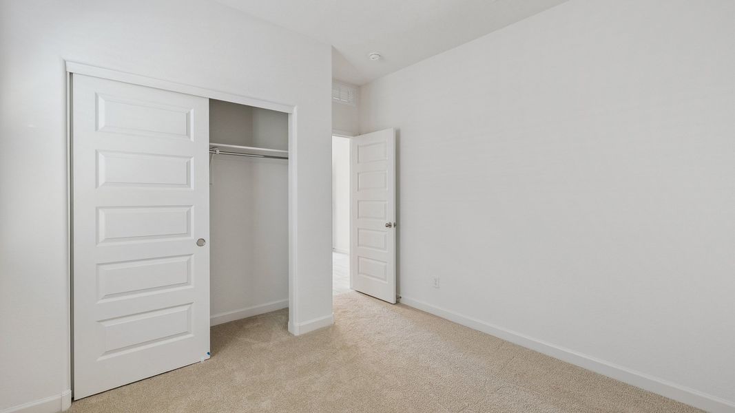 Spacious, unfurnished interior of a new home in Desert Moon Estates, Buckeye (Image 22).