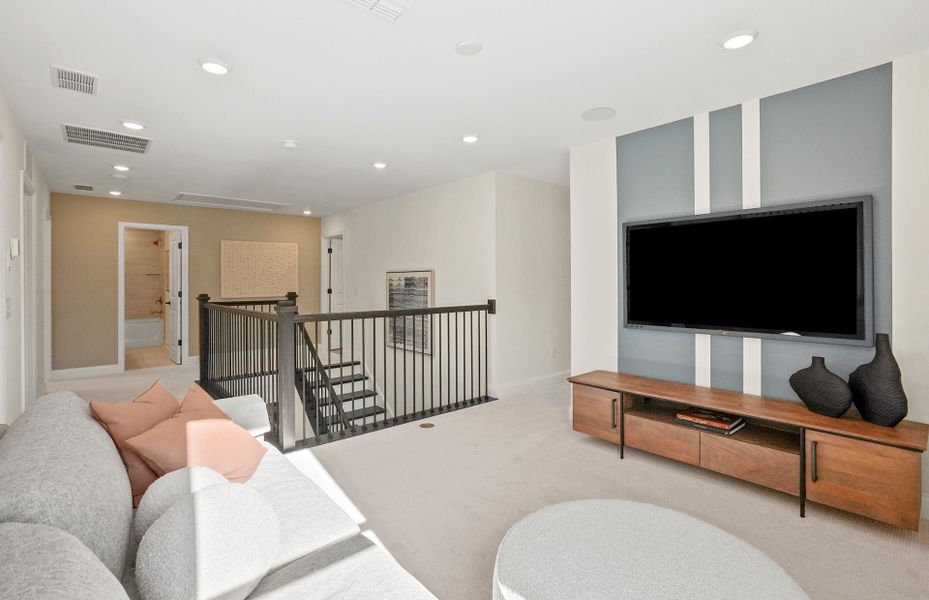 Representative furnished interior of a home built from the Murphy by Pulte Homes in Cannon Run, Concord (Image 30).