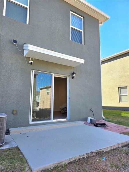 Exterior details and patio area of a home in , Davenport (Image 3).