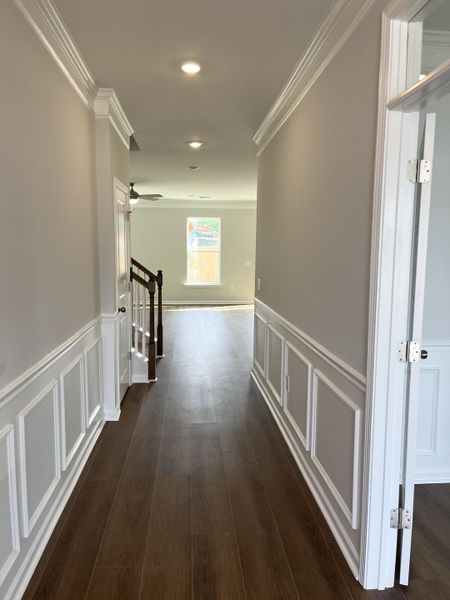 Spacious, unfurnished interior of a new home in Oakley Pointe, Moncks Corner (Image 5).