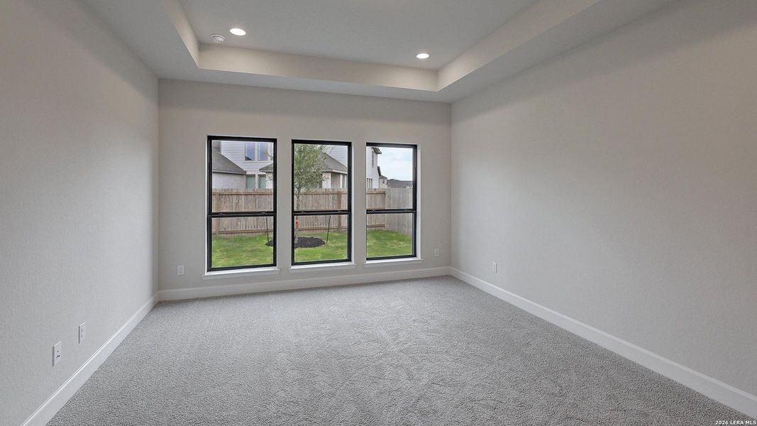 Spacious, unfurnished interior of a new home in Alsatian Oaks, Castroville (Image 19).
