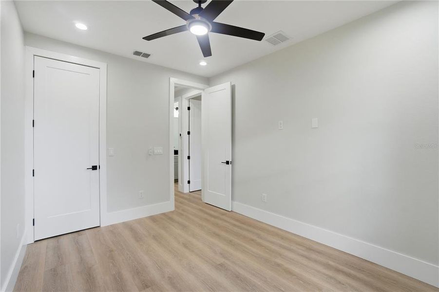 Spacious, unfurnished interior of a new home in , Belle Isle (Image 24).