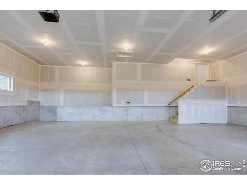 Oversized 3 car garage