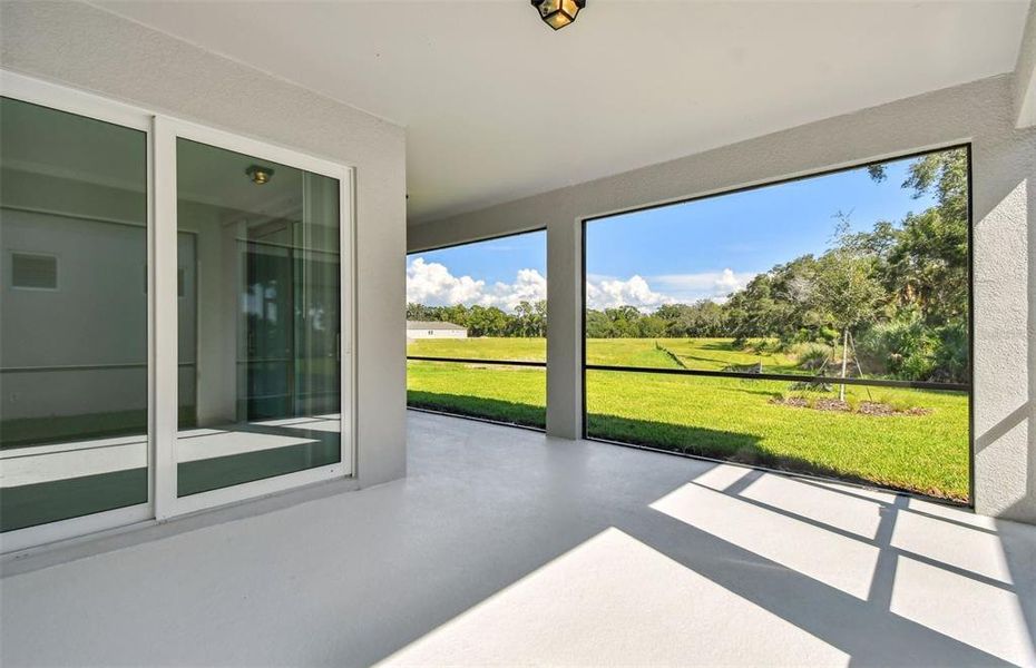 Extended Covered Lanai with Screen