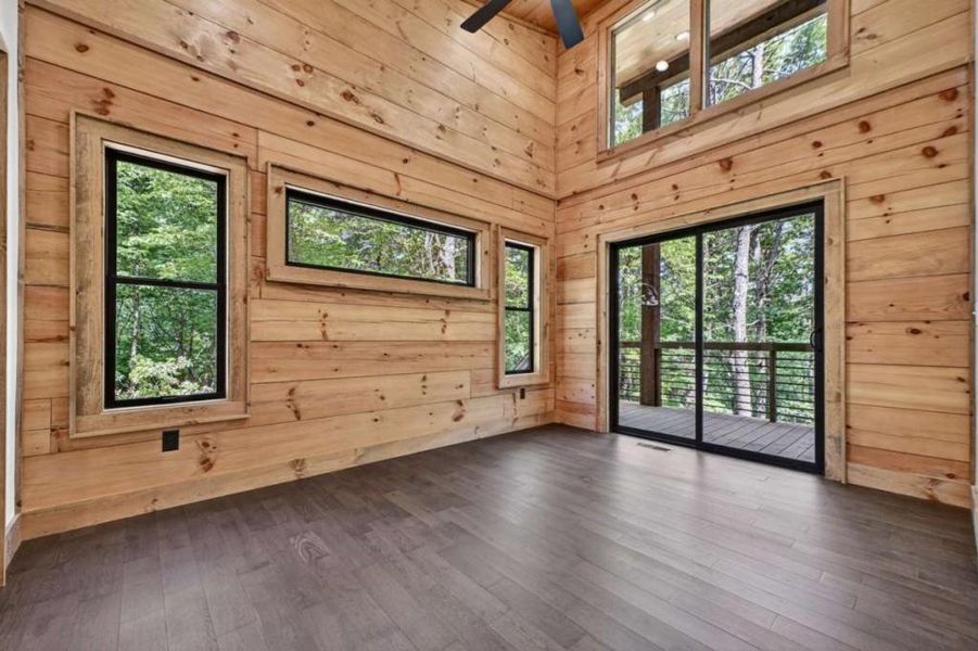 Image 53 of a home in .