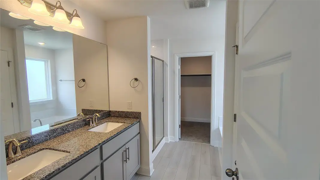 Primary Full bath Primary Full bath