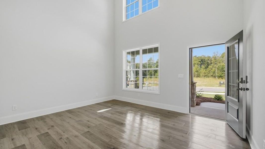 Spacious, unfurnished interior of a new home in Butner Estates, South Fulton (Image 25).