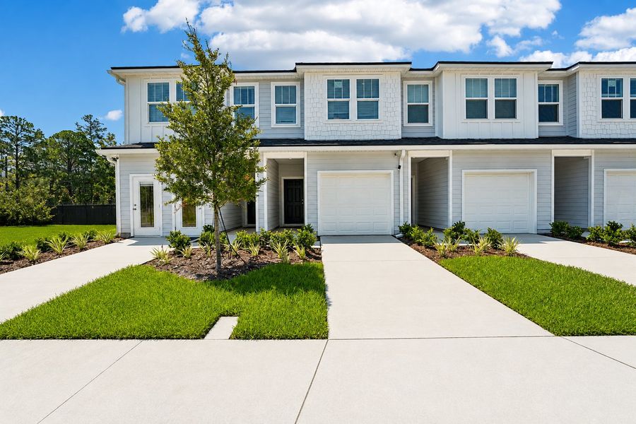 7646 Commander Lane, Jacksonville, FL.  - Slide 3