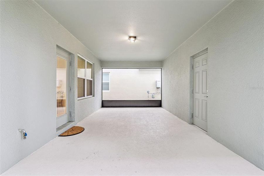 Spacious, unfurnished interior of a new home in , Apopka (Image 20).