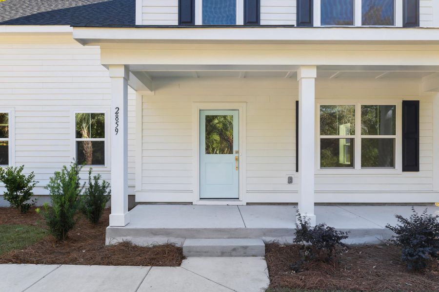 Exterior details and patio area of a home in , Johns Island (Image 4).