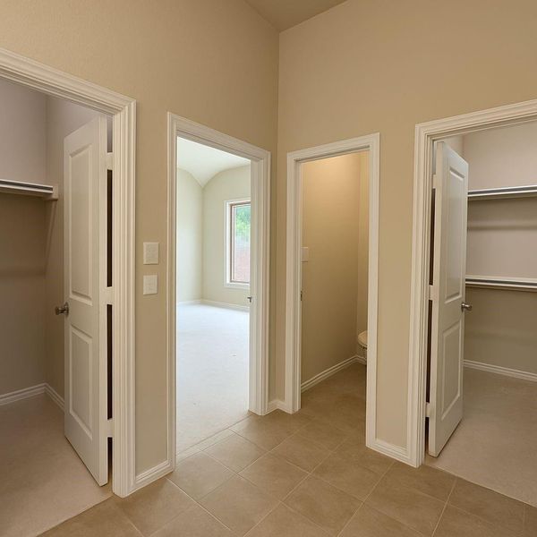 Image 13 of a home in Escondido.