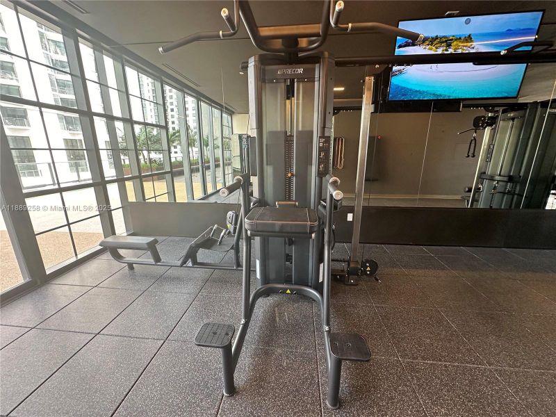 Community amenities in , Miami (Image 22).