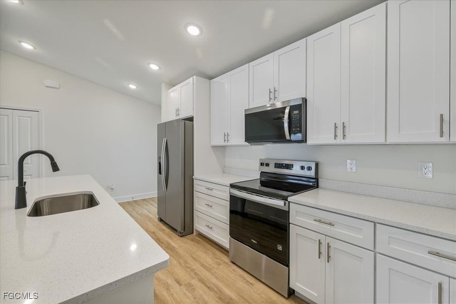 Furnished interior view inside a new home in Cape Coral, Cape Coral (Image 5).