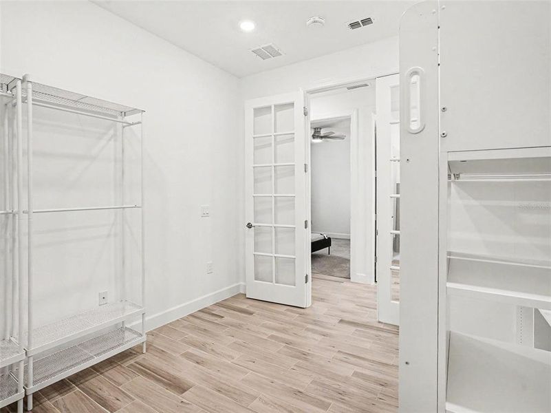 Spacious, unfurnished interior of a new home in Center Lake Ranch Community Group Page, St. Cloud (Image 25).