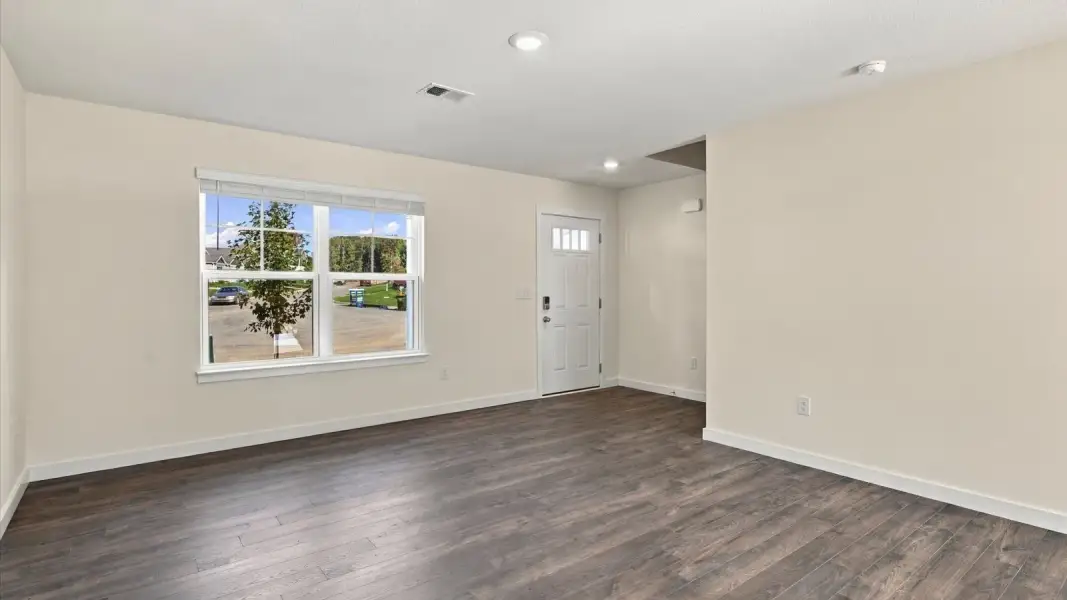 Representative unfurnished interior of a home built from the Glendale by D.R. Horton in Belhaven, Knoxville (Image 18).