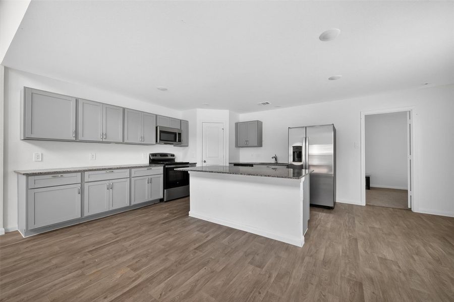 Furnished interior view inside a new home in Marie Village, Conroe (Image 5). Furnished interior view inside a new home in Marie Village, Conroe (Image 5).