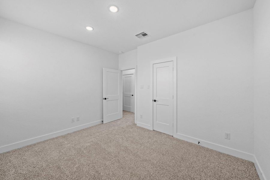 Spacious, unfurnished interior of a new home in Elyson 60's, Katy (Image 24).