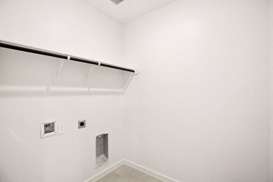 Spacious, unfurnished interior of a new home in Kemah Crossing - City Series, Kemah (Image 30). Spacious, unfurnished interior of a new home in Kemah Crossing - City Series, Kemah (Image 30).