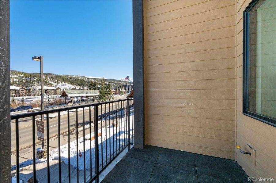 Exterior details and patio area of a home in , Winter Park (Image 21).