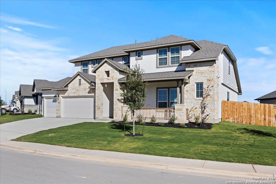Image 19 of a home in Village at Three Oaks. Image 19 of a home in Village at Three Oaks.