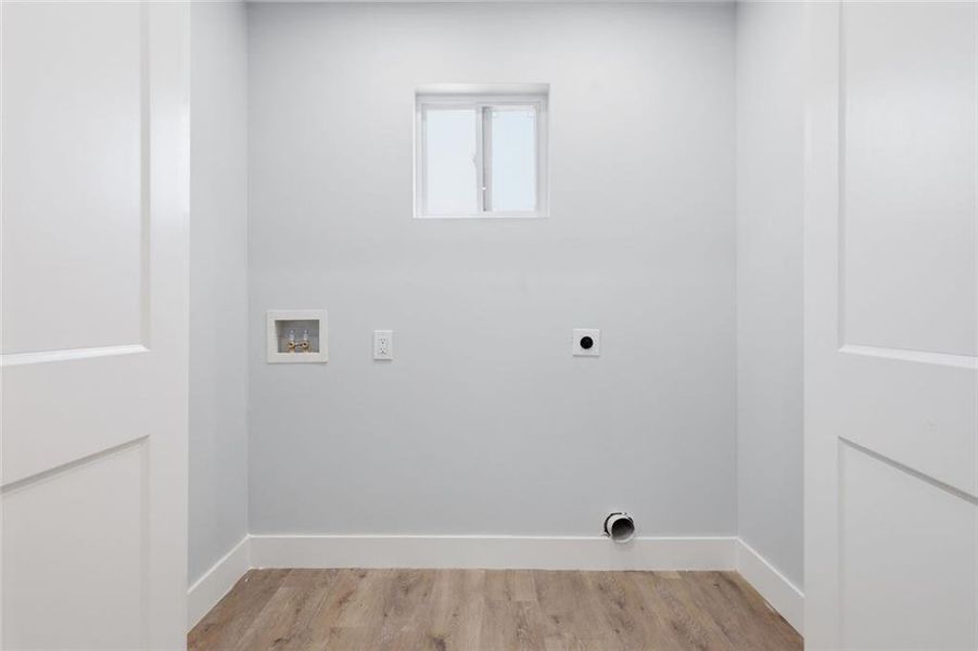 Spacious, unfurnished interior of a new home in , Ellenwood (Image 21).