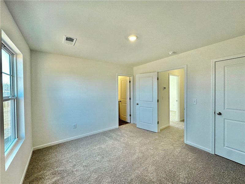 Spacious, unfurnished interior of a new home in Champions Village at Cherry Hill, Pendleton (Image 26).