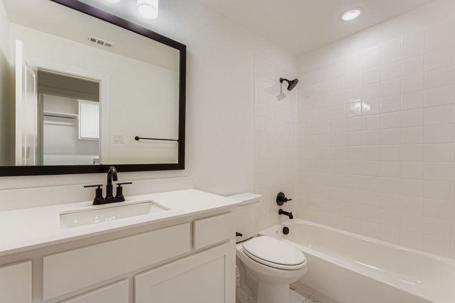 3113 Sir Judge - Full Bathroom