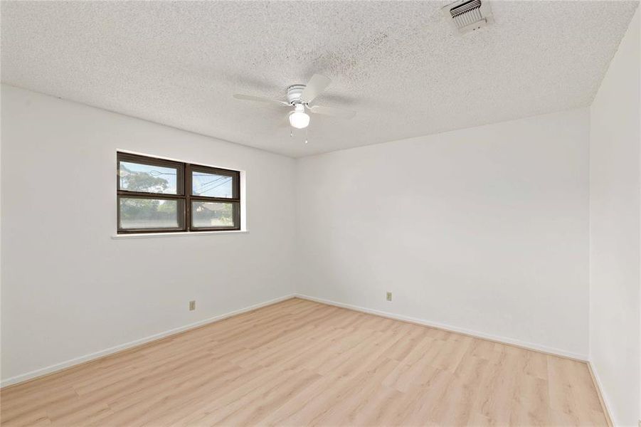 Spacious, unfurnished interior of a new home in , Brownwood (Image 10).